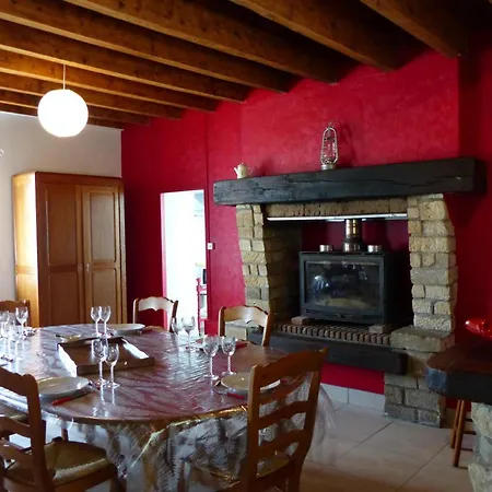 Ferienhaus Longere Bourbonnaise Renovee Avec Jardin A - Fr-1-489-44 *