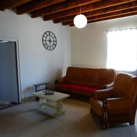 Longere Bourbonnaise Renovee Avec Jardin A - Fr-1-489-44